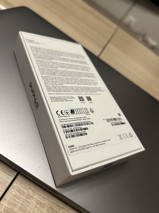 *** ЧИСТО НОВ *** Iphone 13 128 GB