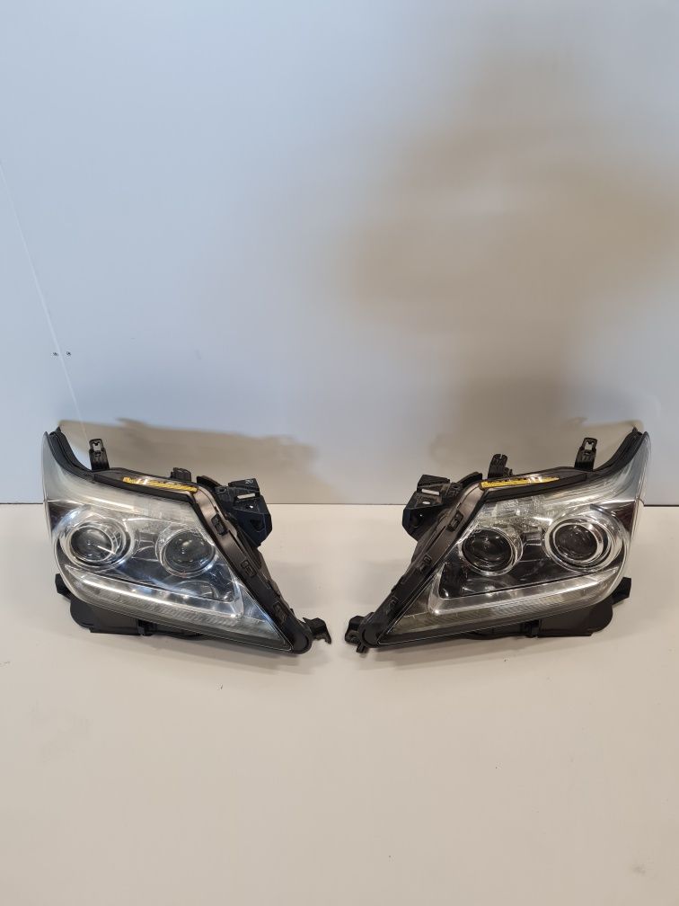 Far dreapta Xenon Lexus LX570 far adaptiv/ 2012 - 2016