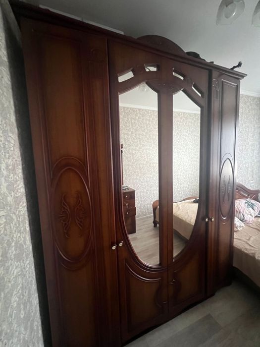 Продам спальный гарнитур, в хорошем состоянии