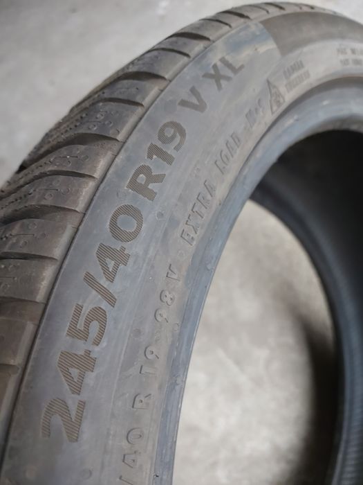 Anvelope iarna 245 40 19 Continental Winter Contact • RunFlat