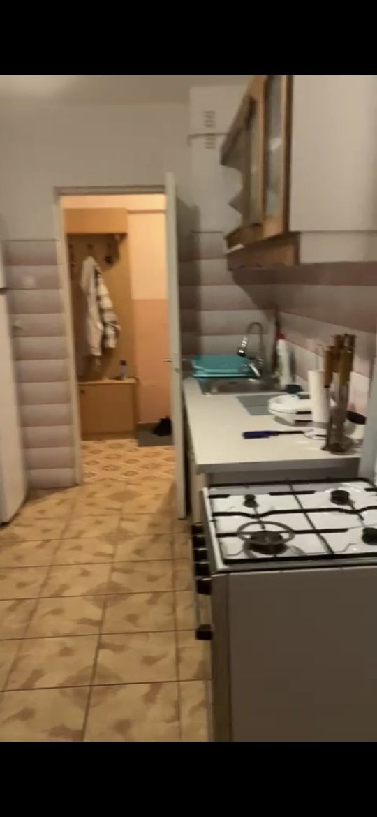 Se închiriază apartament cu doua camere în Brașov, zona bartolomeu.