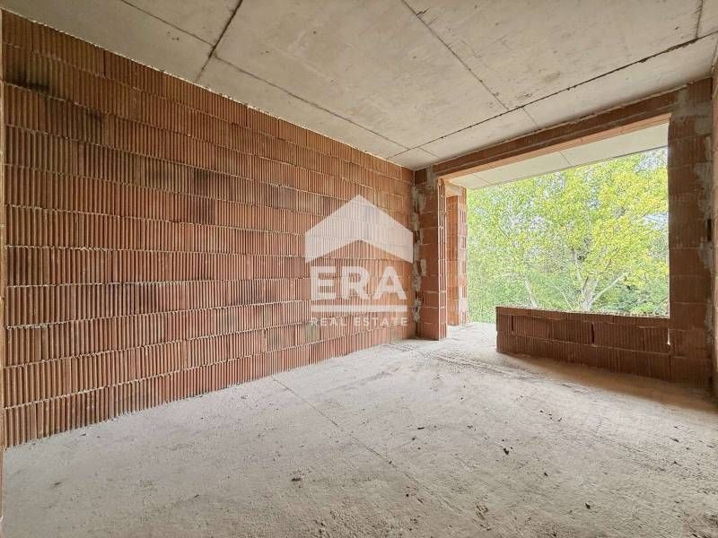 Двустаен апартамент със зелени гледки в ж.к. Малинова Долина