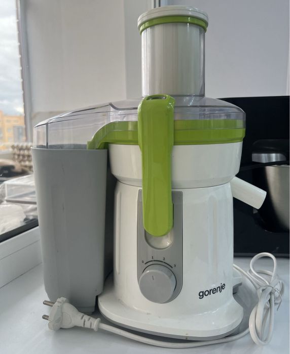 Срочно продаем соковыжималку