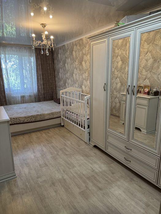 Продам 3 комн.квартиру на 1 микрорайоне