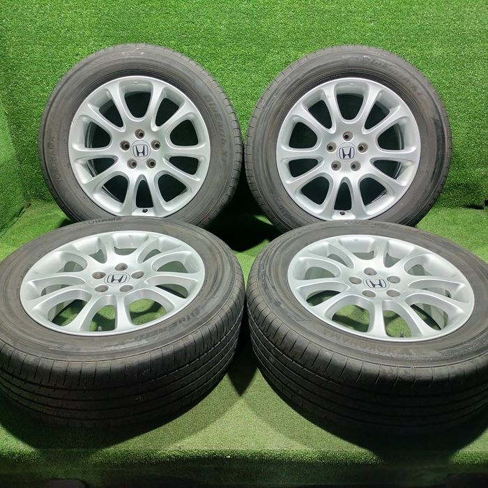 Продам Диск на HONDA CR V с шинами Yokohama 235/60 R18 лето