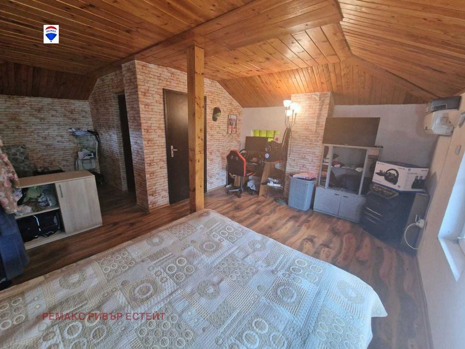 Селска къща за продажба в с. Красен, обл. Русе