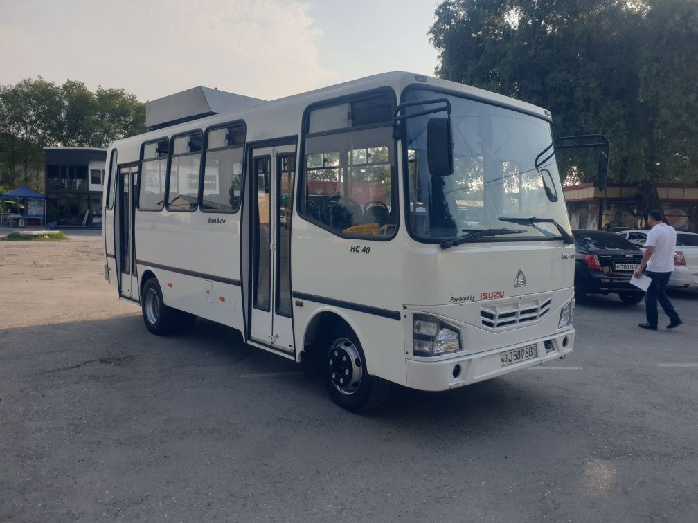 Isuzu avtobus Hc 40