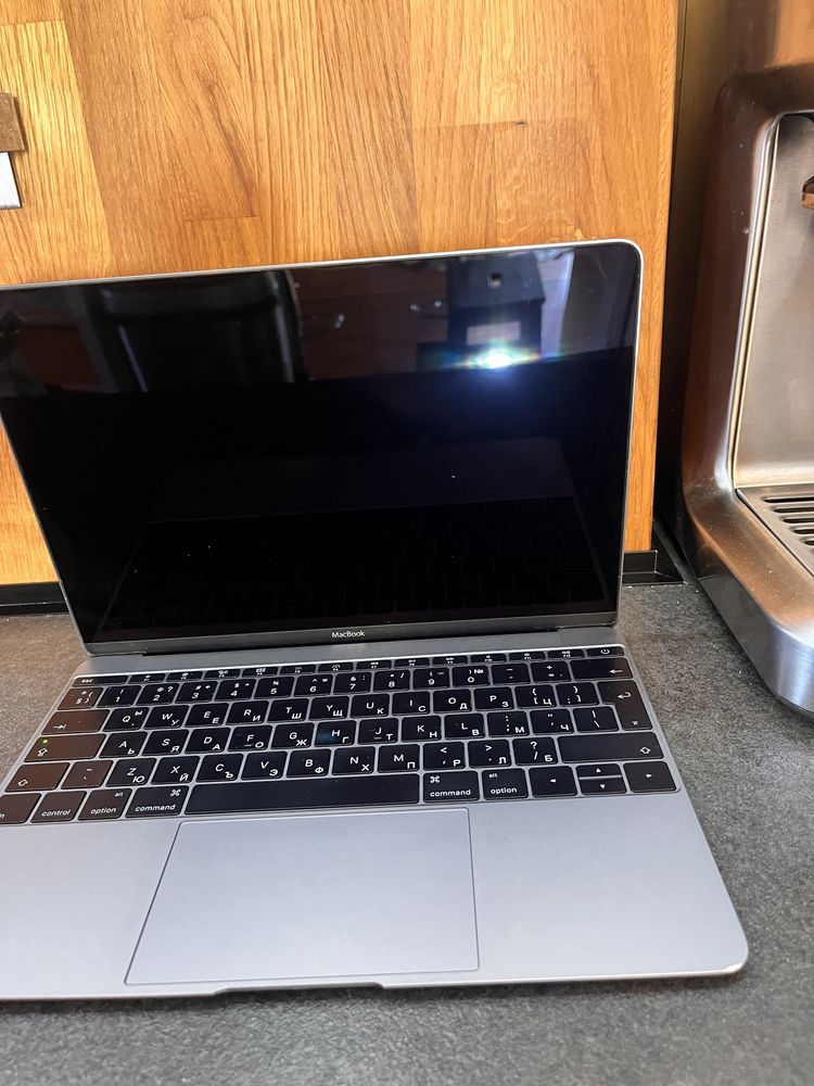 Macbook air в много добро състояние