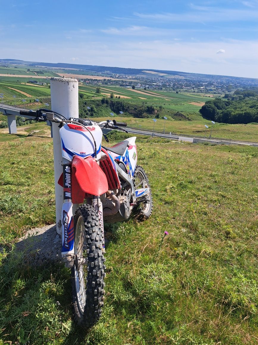 Vând honda crf 450r