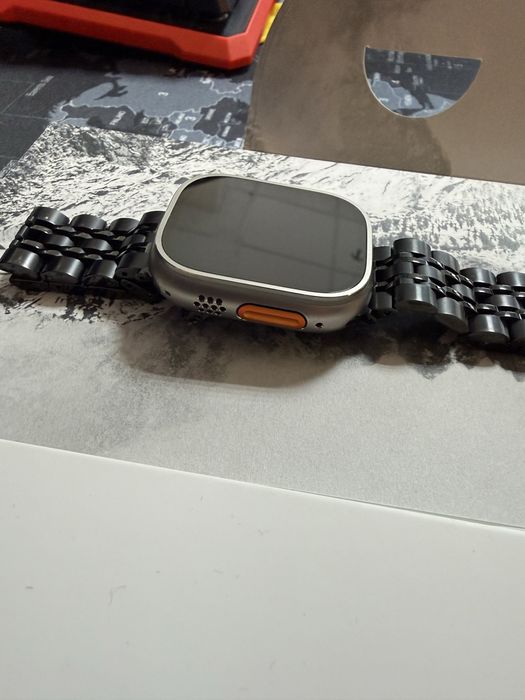Apple Watch ultra 49mm Titanium