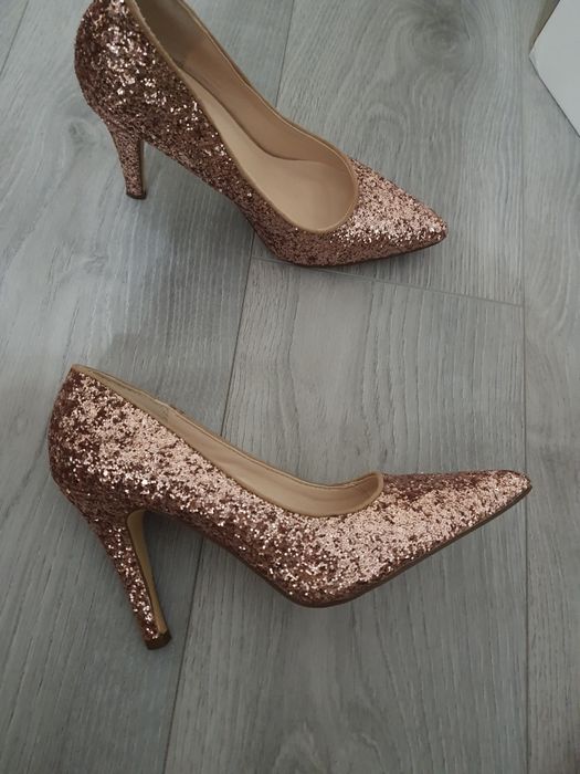 Vând pantofi glitter nr 36