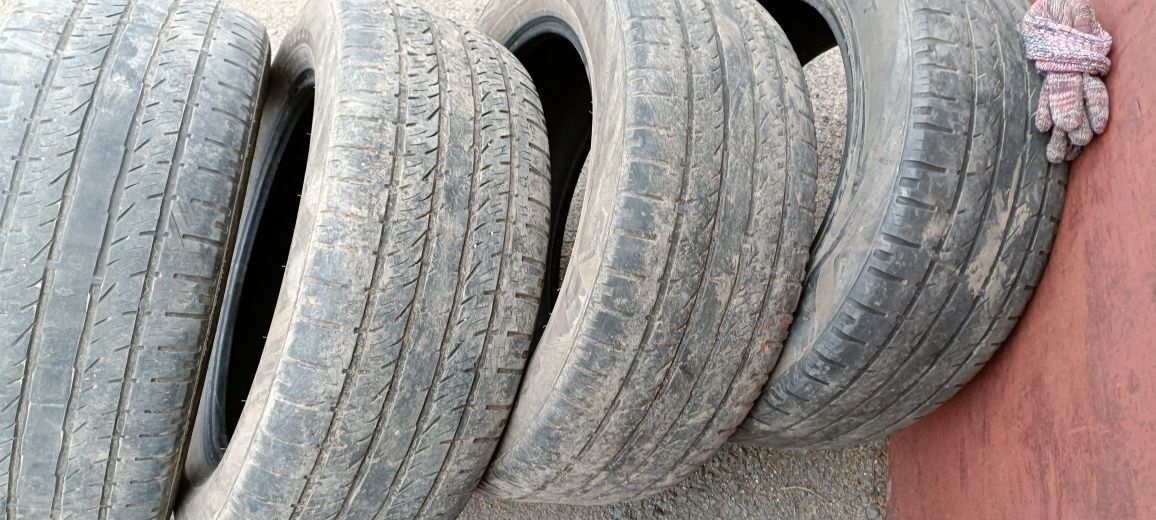 Продам шины 255/55R18 б/у