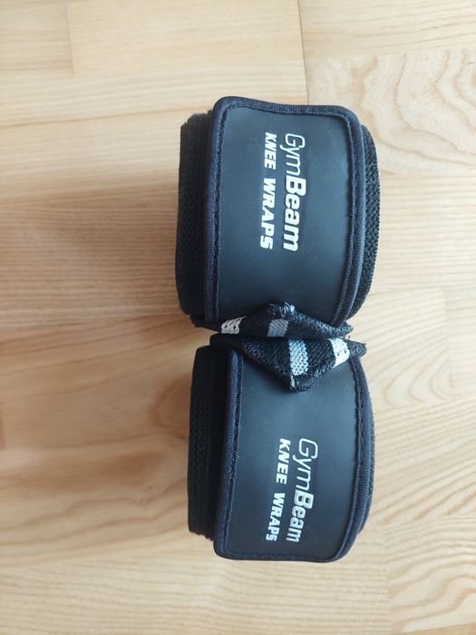 Exhipament fitness aproape nou- genunchiere, cotiere, curea lombara