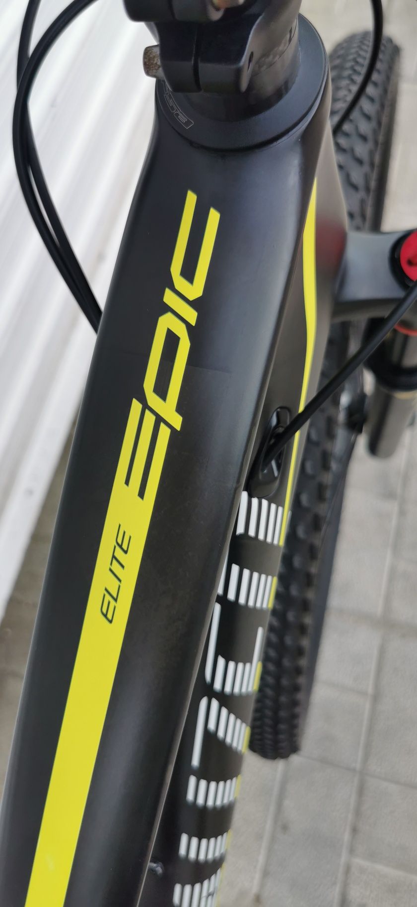 Карбонов велосипед 29 цола Specialized колело