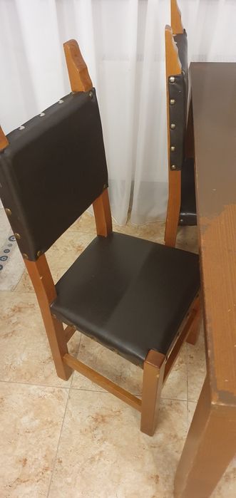 Masa bucatarie cu 4 scaune