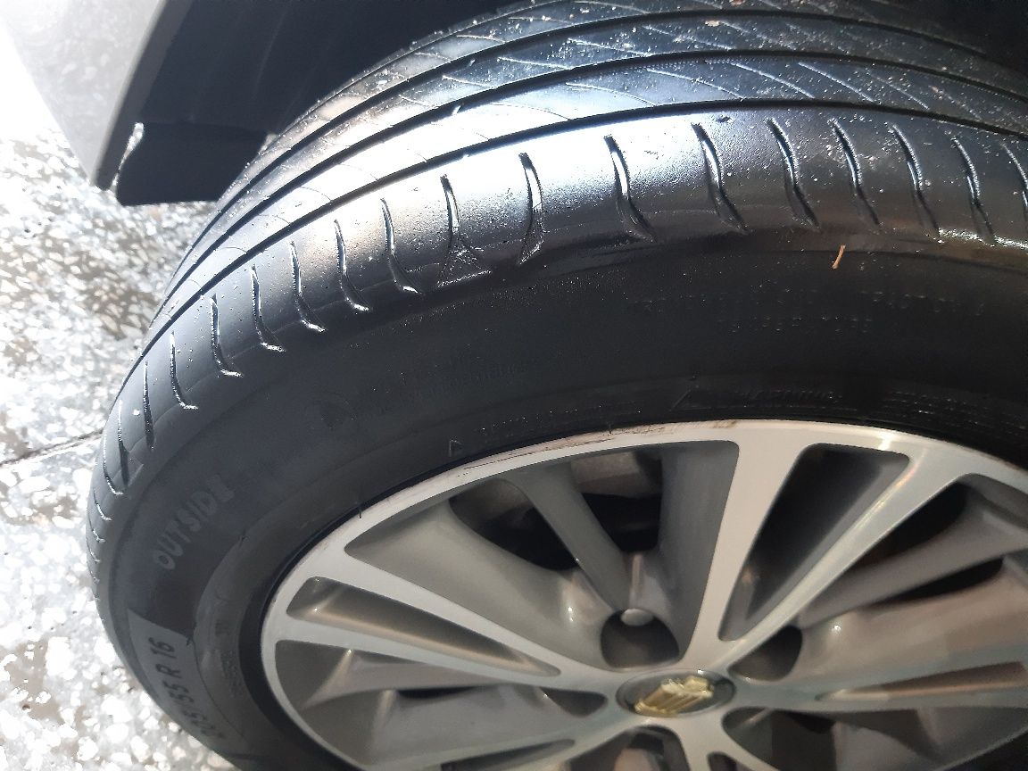 Продам шины Мишлен примасу4  205 55 R16 комплект 4 штук