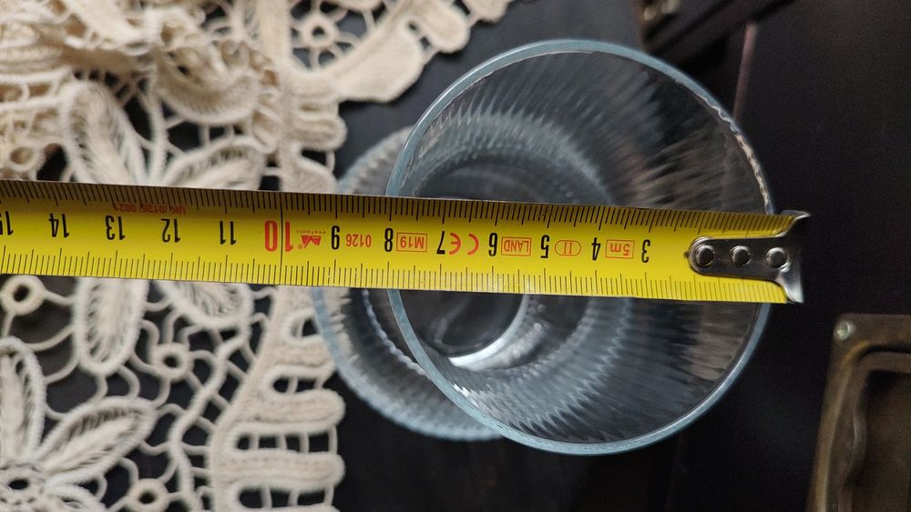 vază simplă transparentă