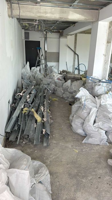 Curatenie si debarasare Moloz, Gunoi, Mobilă Veche, Parchet, Usi