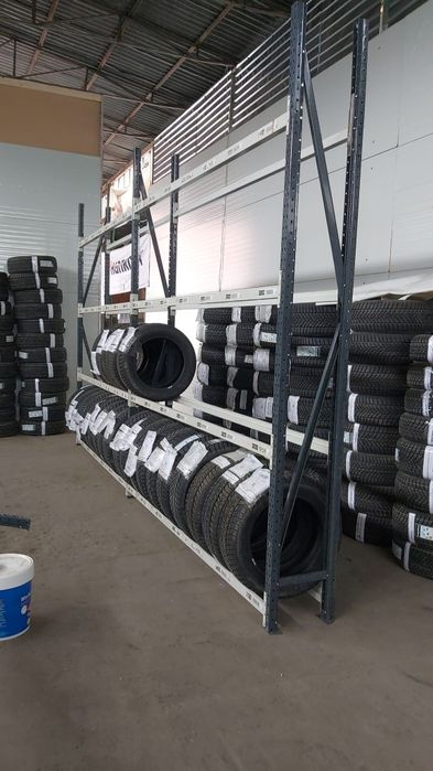 Rafturi metalice profesionale impecabile