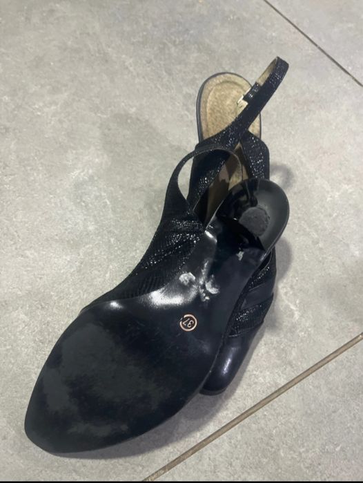 Sandale marimea 37 piele