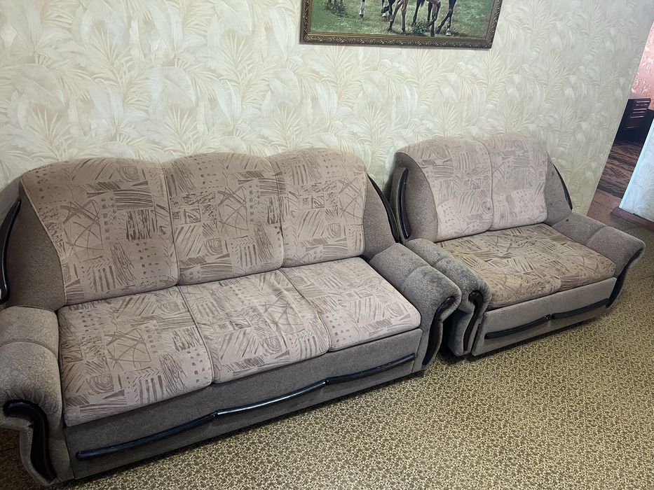 Два раскладных дивана