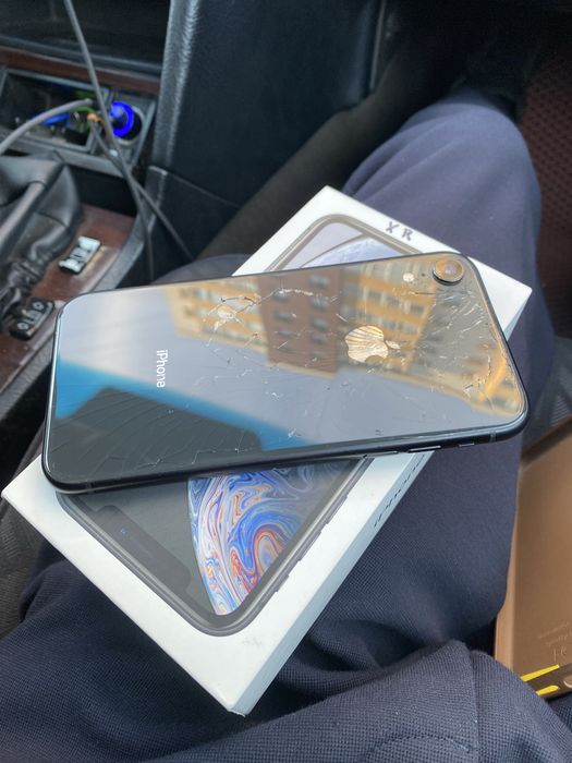 Айфон Xr 128 продамм