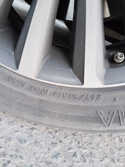 Продам зимние шины