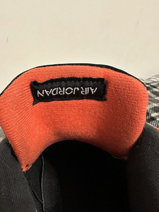 Jordan 4 red thunder