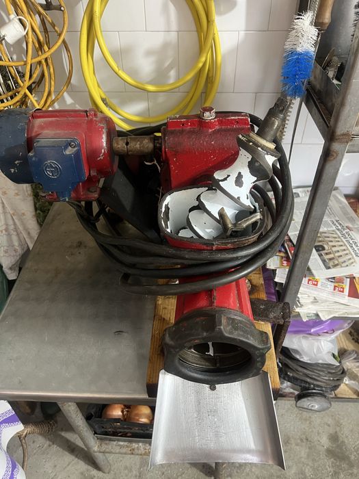 Vand masina de macinat carne