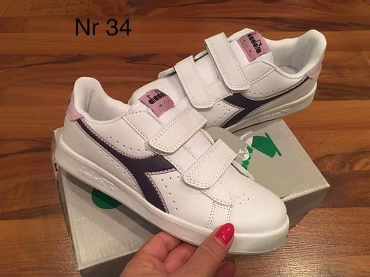 Adidași noi originali nr 34