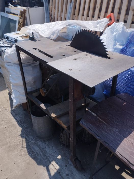 Продам циркулярку.