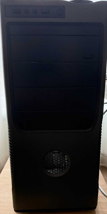 Настолен компютър  Intel Core i3-4330