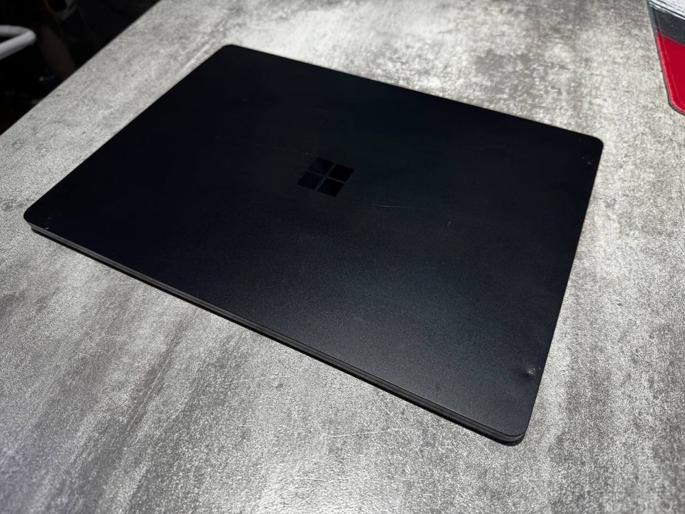 Продается ноутбук Surface Laptop 4