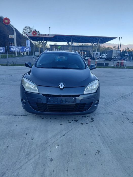 Renault megane 1,9 diesel an 2010 euro 5 Navigație/Panoramic/Senzori /