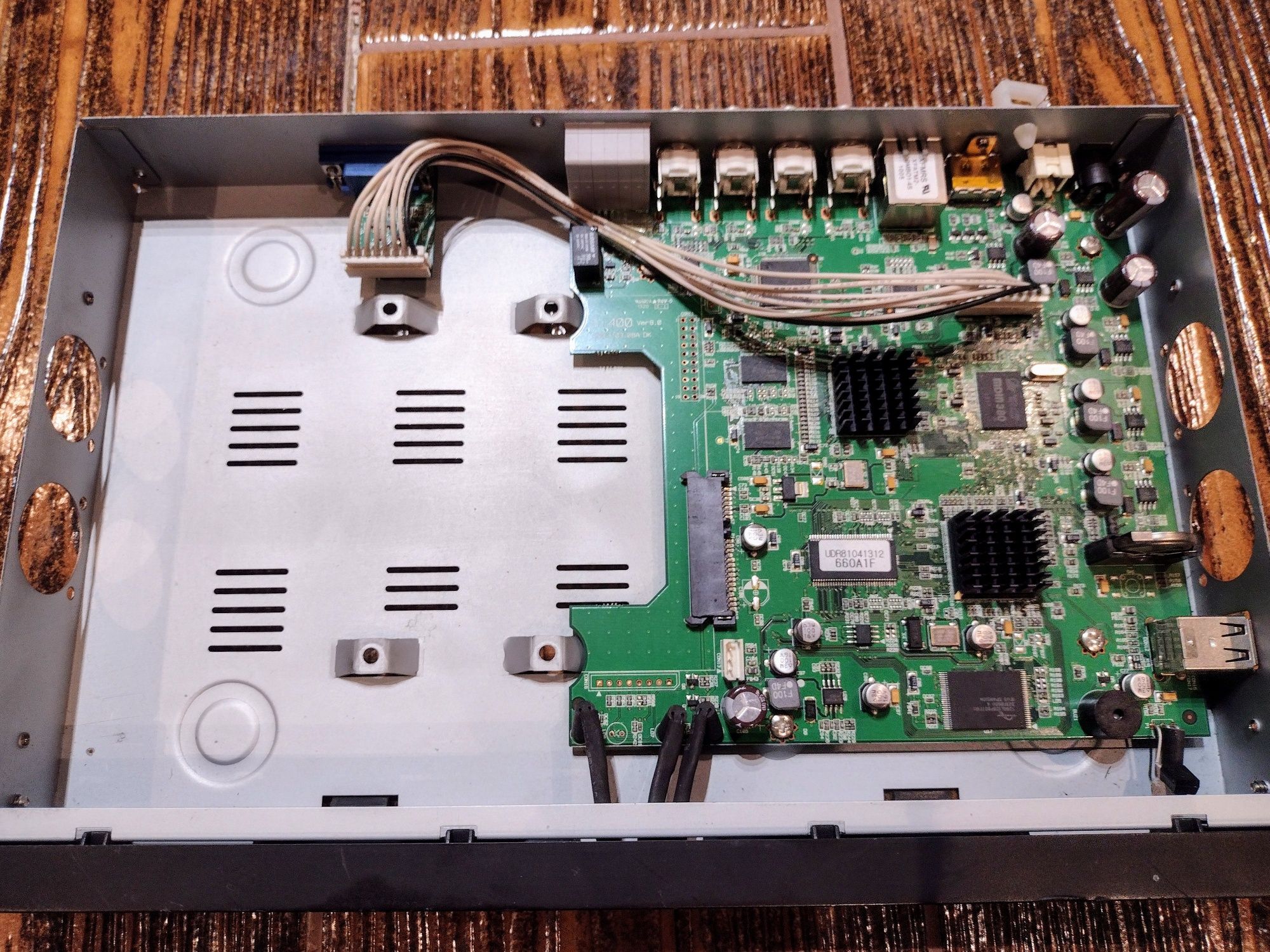 DVR HD 4 canale marca Unimo