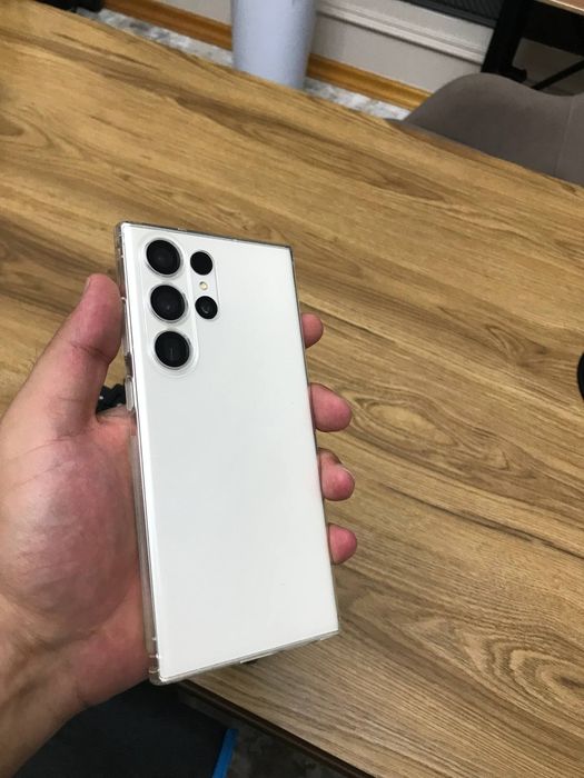 Самсунг с 23 ультра 256 память новый