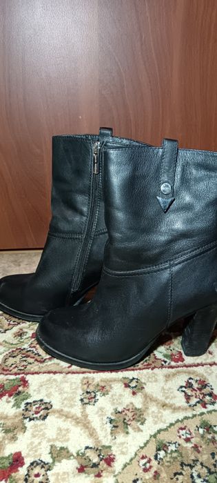 Сапоги зима 39 р. 5000