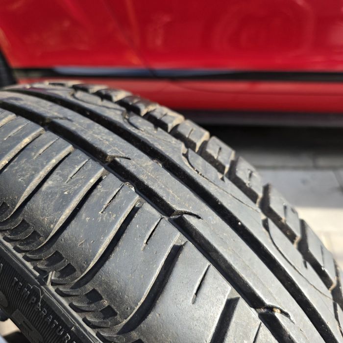 Алуминиеви джанти с гуми