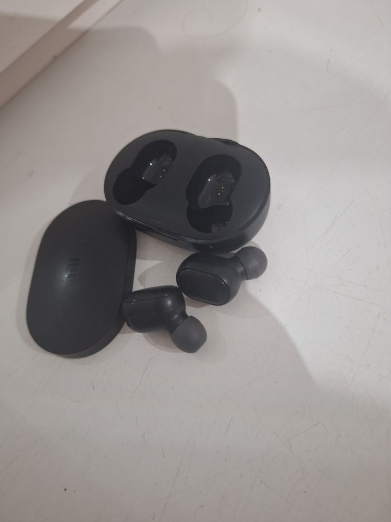 Mi True Wireless Earbuds Basic 3