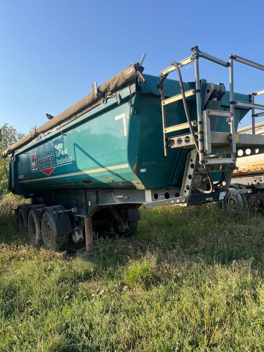 Semiremorca Basculabila Schmitz