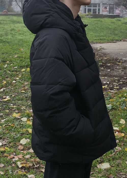 Зимно яке чисто ново