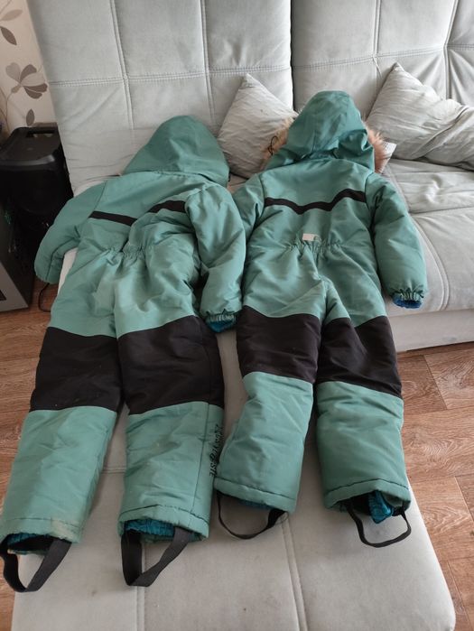 Продам комбинезоны 110.размер