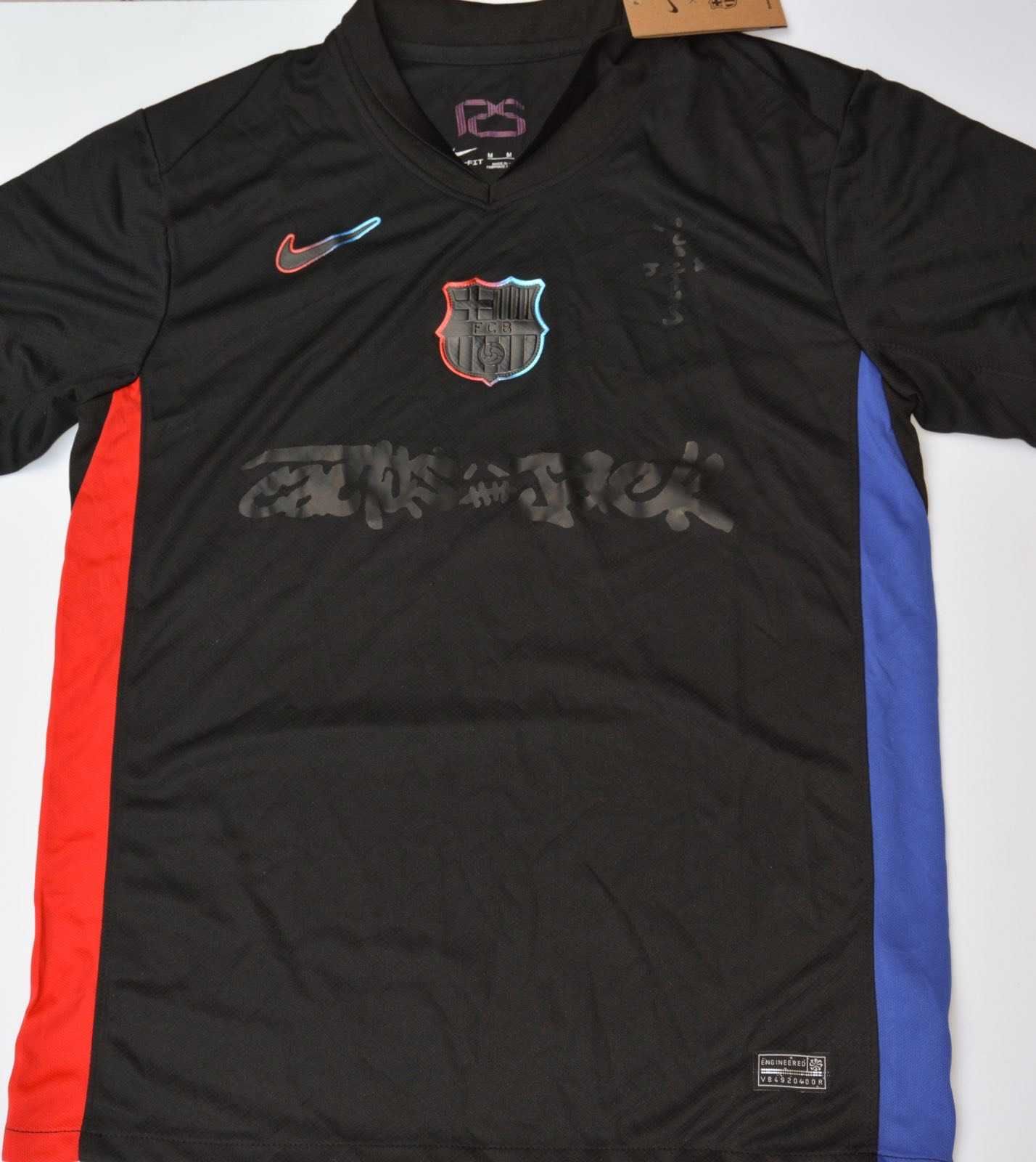 FC Barcelona x Travis Scott x Nike тениска – лимитирана серия