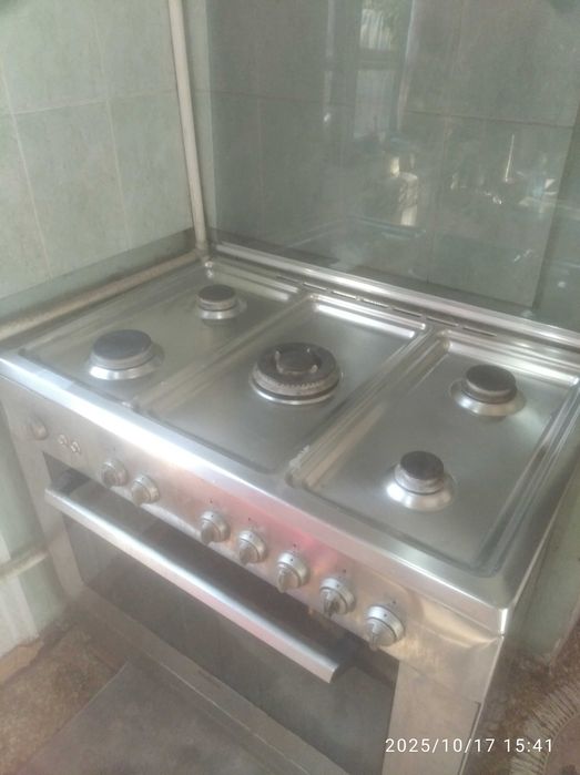 Продам Газовую плиту в хорошем состоянии