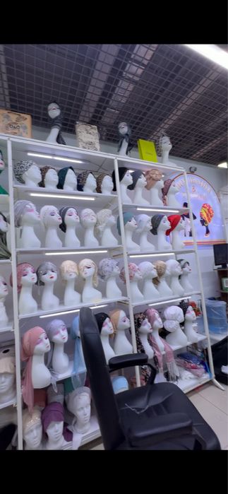 срочно продам мебель для бутик почти даром