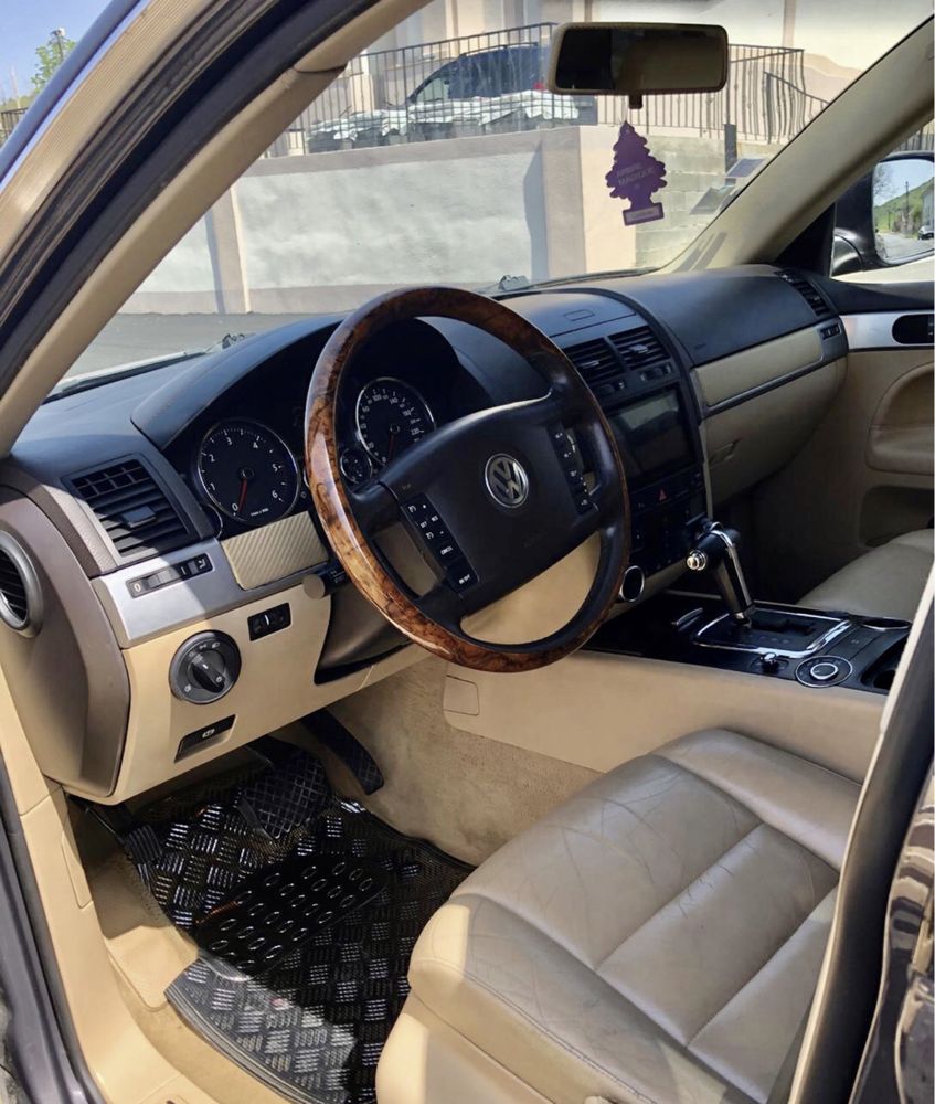 Volkswagen Touareg 3.0 tdi V6