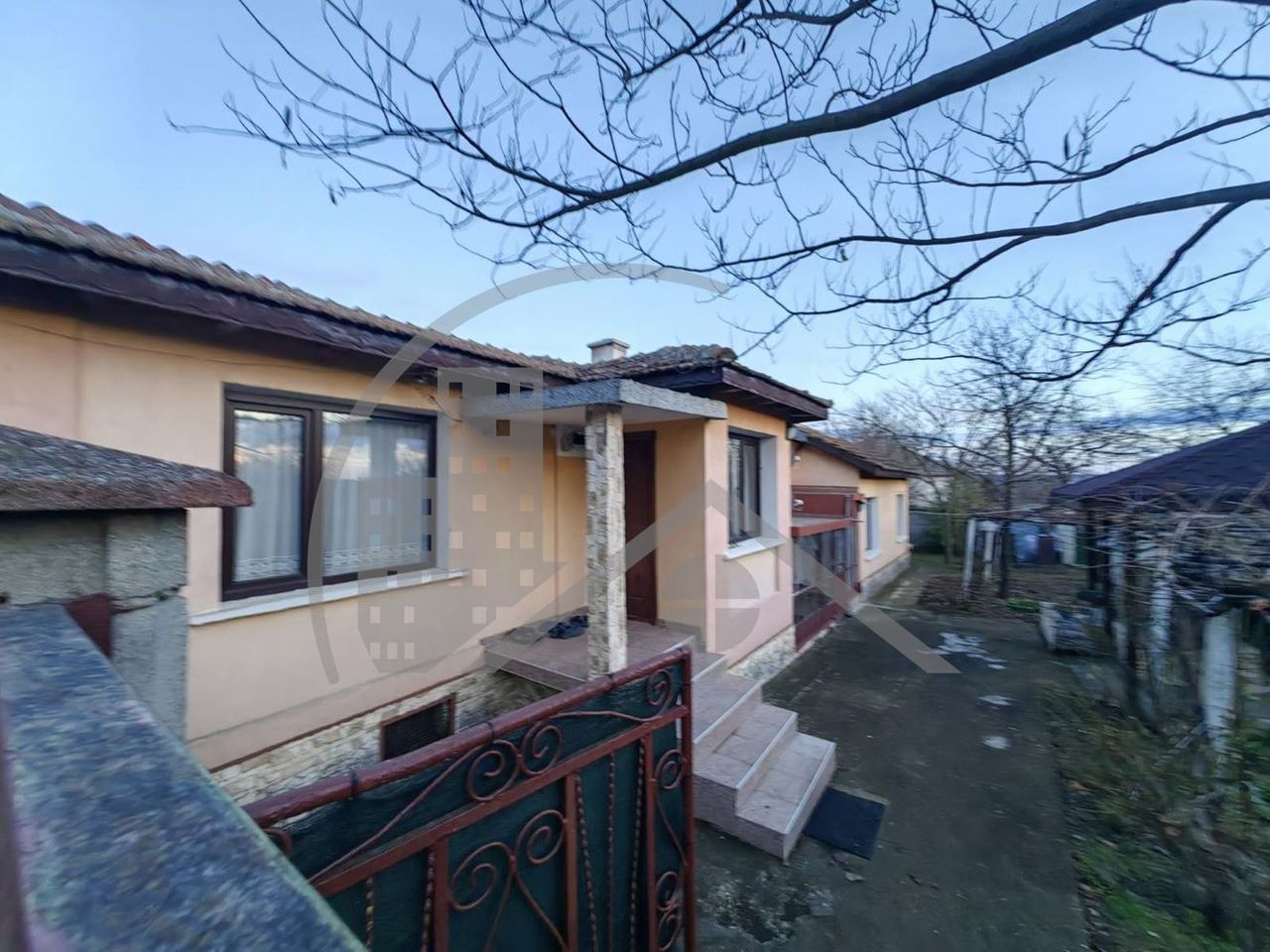 Продава се Къща в Суворово - 220 кв.м за 546 €/кв.м - Снимка #1