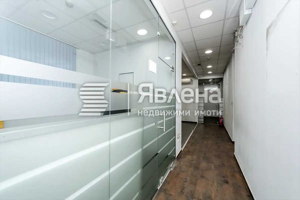 Продава се Магазин в София, Център - 172 кв.м за 2326 €/кв.м - Снимка #19