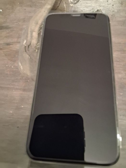 iPhone 11pm перфектен