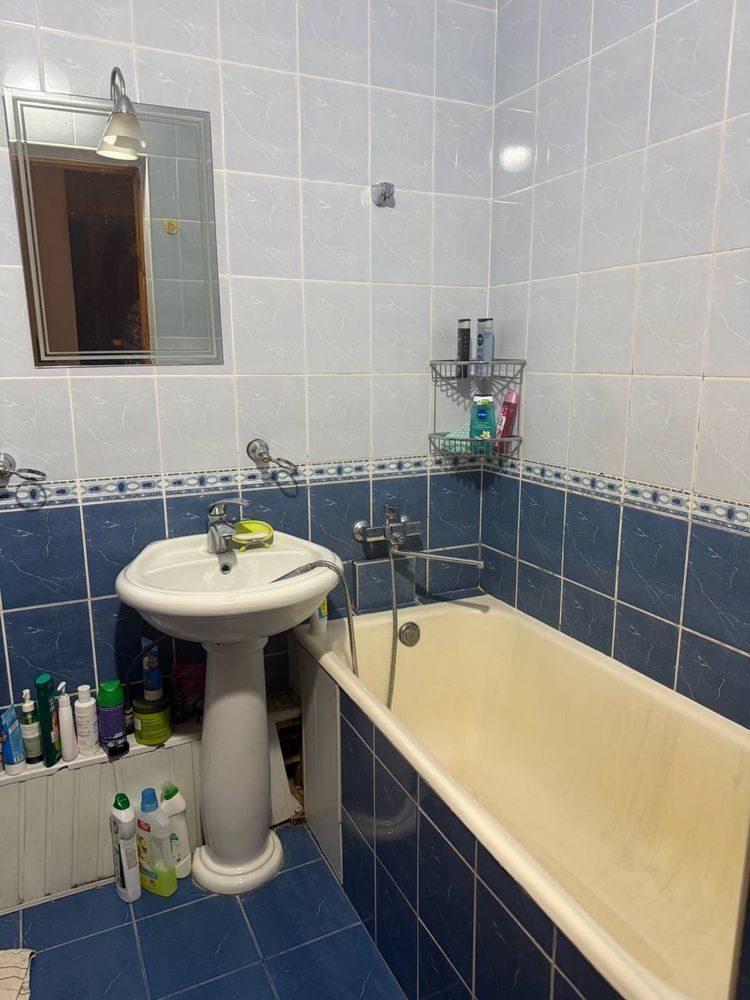 Продается квартира, Юнусабад 2 квартал, 2/2/3
